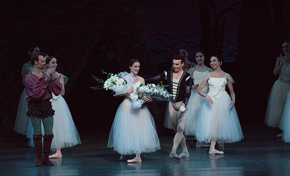 20161022_MCB_Giselle_Act2_2Cast_Tricia_Arsht_73A1143