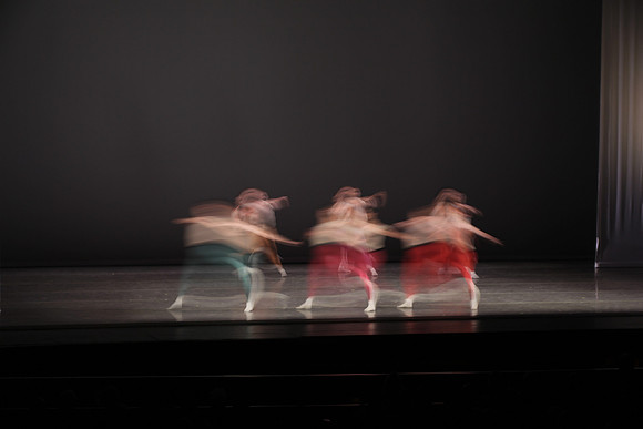 20170113_Glass_Motion_Blur_Samantha_PR_9C7C2302