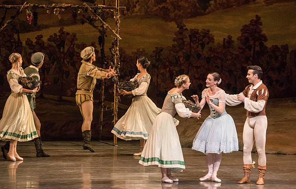 20161022_MCB_Giselle_Act1_2Cast_Tricia_Arsht_Arsht_73A6070