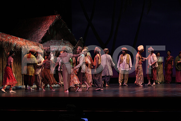 20150226_The_Pearl_Fisher_Act_29C7C0561