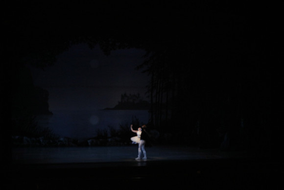 20151023_MCB_Swan_Lake_Prefomance_Arsht__75A2385
