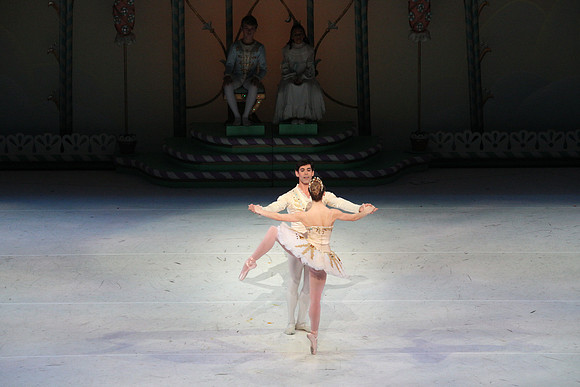 20141229_Nutcracker_WPB_PasDeDeux_CG3P2938