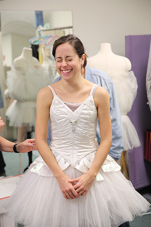 20150901_Fitting_Swan_Lake_Wardrobe_IMG_6294