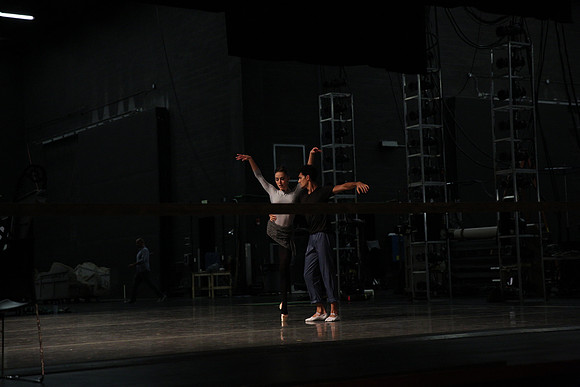 20151025_MCB_Back_Stage_2Cast_Arsht_IMG_7494
