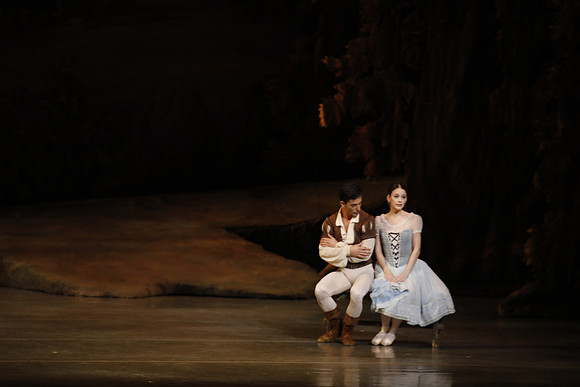 20161023_MCB_Giselle_Act1_3Cast_Jennifer_Laurent_Arsht__73A1598