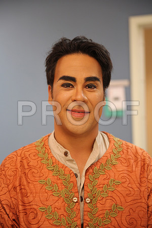 20150226_The_Pearl_Fisher_Backstage_Makeup_9C7C0513