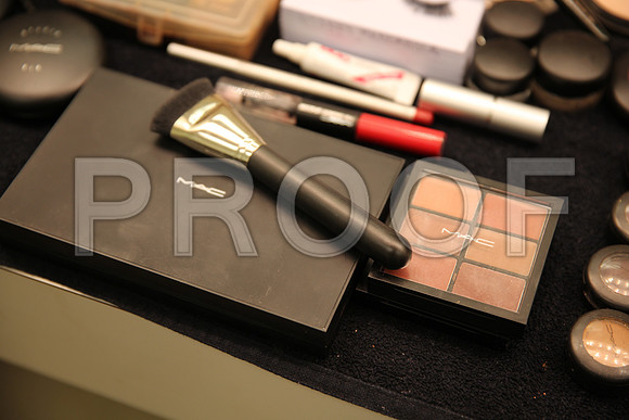 20150226_The_Pearl_Fisher_Backstage_Makeup_9C7C0384