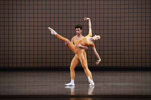 20170113_Glass_Pieces_no Makeup_DR_MCB_Arsht__73A0367
