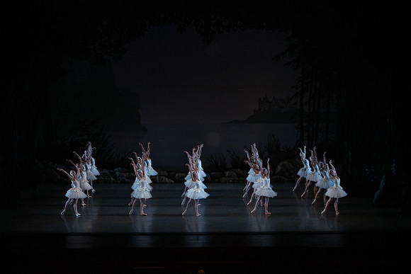 20151022_MCB_Swan_Lake_DR_WD_Arsht__75A6693