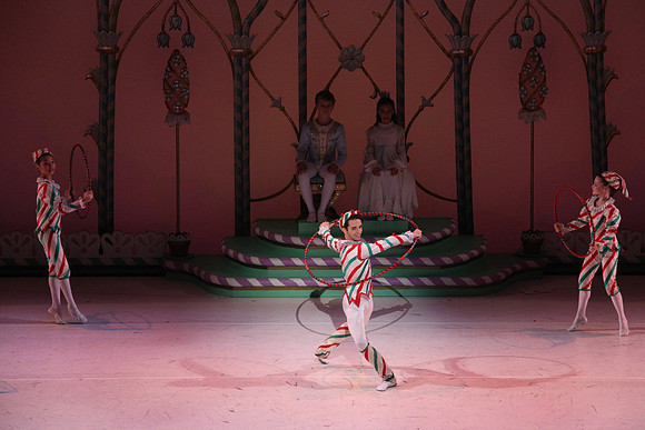 20141229_Nutcracker_WPB_Hoops_CG3P1388