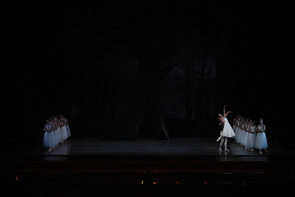 20161020_MCB_Giselle_Act1_DRSH_75A1648