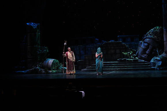 20150226_The_Pearl_Fisher_Act_39C7C1690