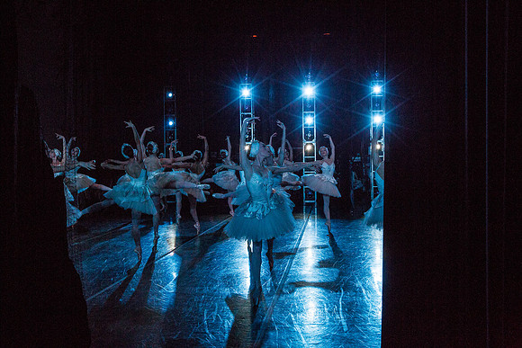 20151022_MCB_Back_Stage_Arsht_L1B6134