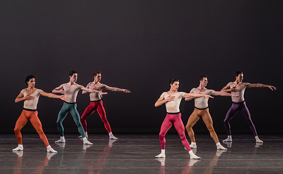 20170113_Glass_Pieces_Akhnaten_PR_MCB_Arsht_73A0847