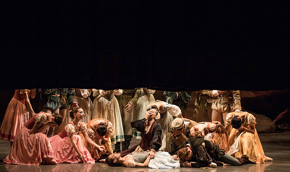 20161022_MCB_Giselle_Act1_2Cast_Tricia_Arsht_73A9466