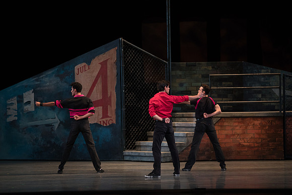 20180111_West_Side_Story_Suite_73A7200