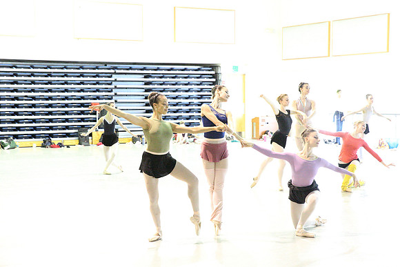 20150312_MCB_Raymonda_Variations_Studio_Arnold_9C7C6248