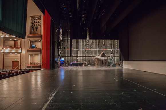 20150226_The_Pearl_Fisher_Backstage_Props_9C7C0369