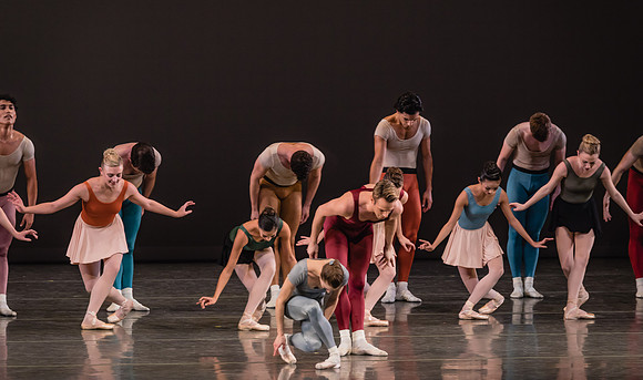 20170113_Glass_Pieces_Akhnaten_PR_MCB_Arsht_73A1962