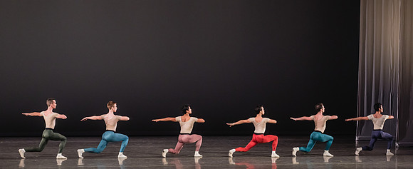 20170113_Glass_Pieces_Akhnaten_PR_MCB_Arsht_73A0985