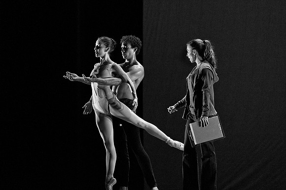 8000_DG_MCB_ZIff_Theatre_Liturgy_10202011_AL1B2869bw