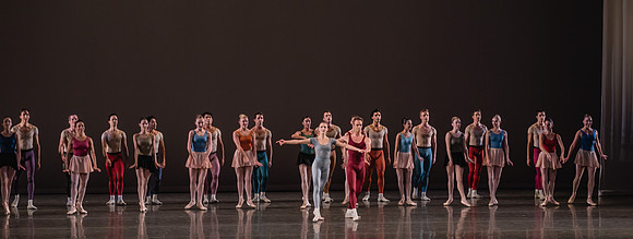20170113_Glass_Pieces_Akhnaten_PR_MCB_Arsht_73A1972