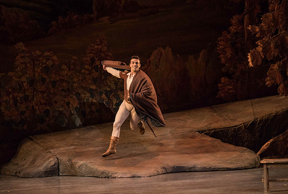 20161022_MCB_Giselle_Act1_2Cast_Tricia_Arsht_Arsht_73A5582