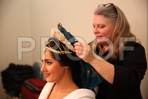 20150226_The_Pearl_Fisher_Backstage_Makeup_9C7C0493
