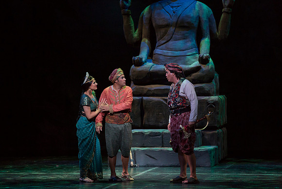 20150226_The_Pearl_Fisher_Act_39C7C3079