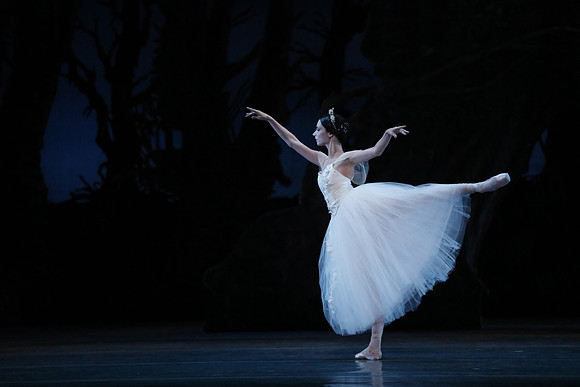 20161020_MCB_Giselle_Act2_DRDA_Arsht_73A5973