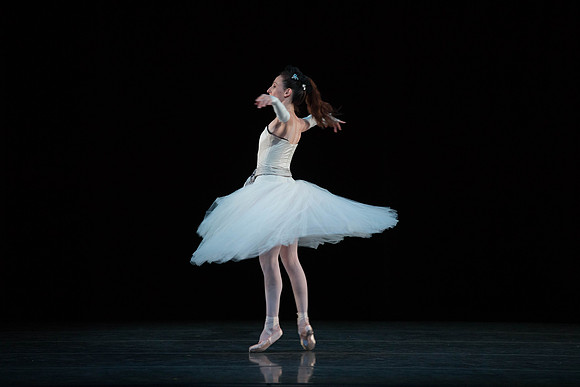 20180405_La_Valse_No_Makeup_20180405_La_Valse_Balanchine_Ravel__73A0059