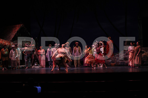 20150226_The_Pearl_Fisher_Act_29C7C0748