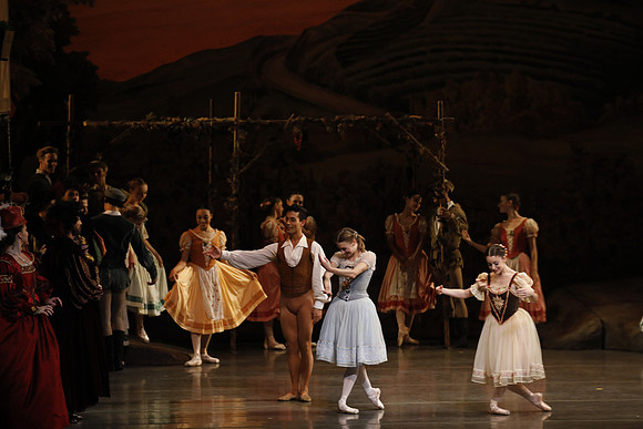 20161021_MCB_Giselle_Act1_Preformance_Arsht_73A0093