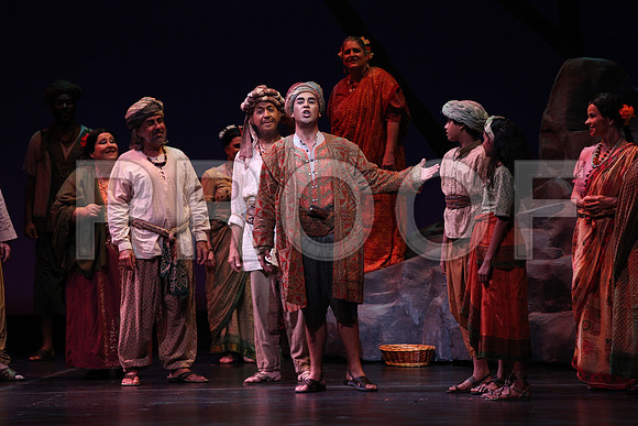 20150226_The_Pearl_Fisher_Act_29C7C0678