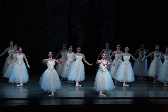 20161021_MCB_Giselle_Act2_Preformance_Arsht_9C7C0018