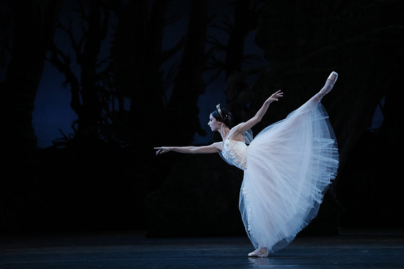 20161020_MCB_Giselle_Act2_DRDA_Arsht_73A5978