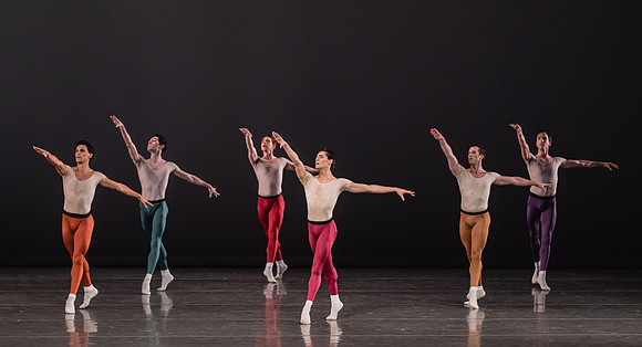 20170113_Glass_Pieces_Akhnaten_PR_MCB_Arsht_73A0869