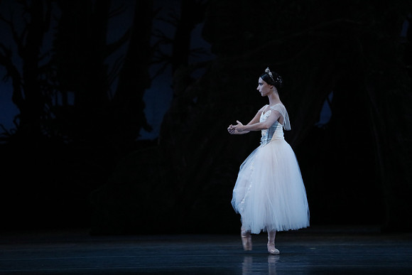 20161020_MCB_Giselle_Act2_DRDA_Arsht_73A5969