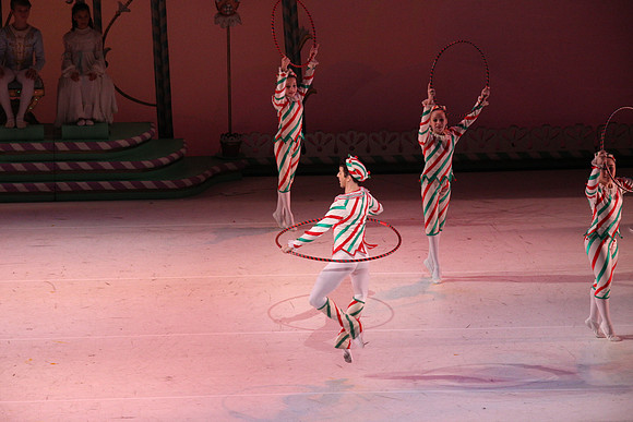 20141229_Nutcracker_WPB_Hoops_CG3P1407
