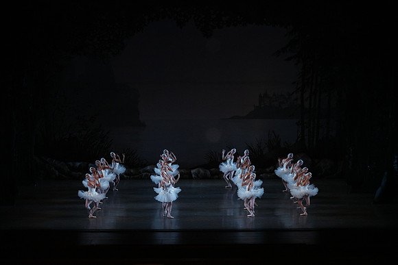 20151022_MCB_Swan_Lake_DR_WD_Arsht__75A7055