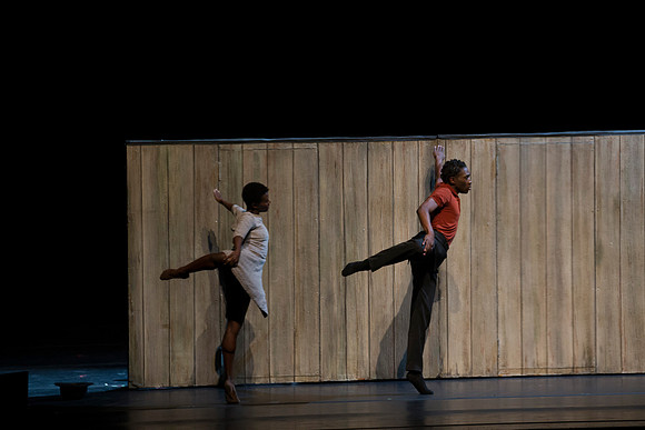 20170223_Alvin_Ailey_Walking_Mad_PR_Closeup_G3P1482