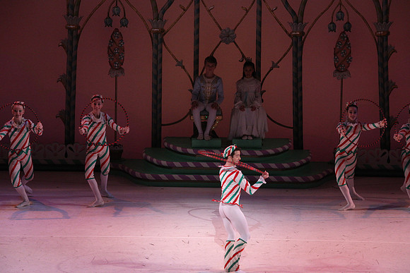 20141229_Nutcracker_WPB_Hoops_CG3P1433