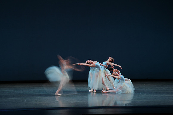 20170113_Seranade_Motion_Blur_PR_9C7C0110