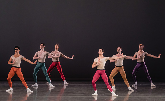20170113_Glass_Pieces_Akhnaten_PR_MCB_Arsht_73A0850