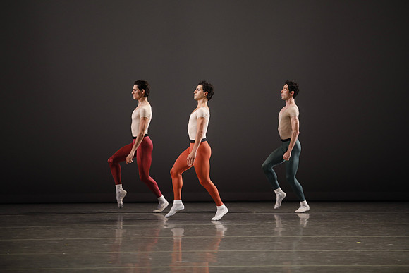 20170113_Glass_Pieces_Akhnaten_PR_MCB_Arsht_73A0710