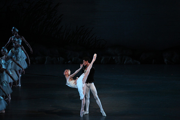 20151114_Swan_Lake_George_Balanchine_Kravis_IMG_6820