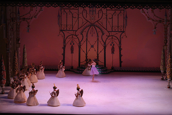 20141229_Nutcracker_WPB_Angels_CG3P0098