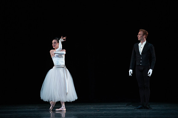 20180405_La Valse_Balanchine_Ravel__73A4789