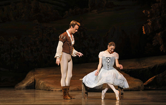 20161020_MCB_Giselle_Act1_DRDA_Arsht_73A3539