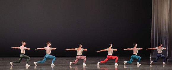 20170113_Glass_Pieces_Akhnaten_PR_MCB_Arsht_73A0987